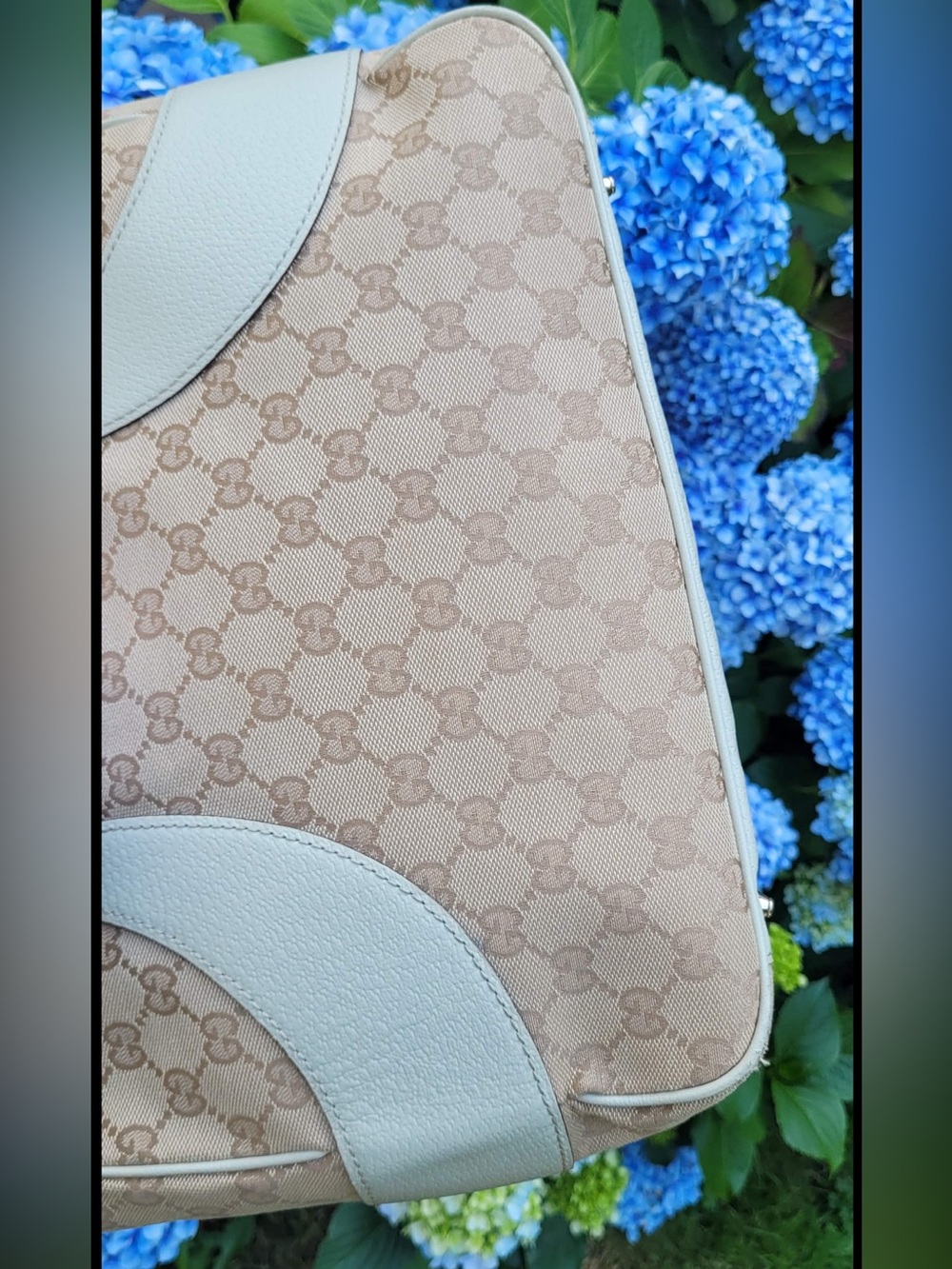 Authentic Gucci Beige GG Canvas Shoulder Bag with Cream Leather Trim - Picture 8 of 15